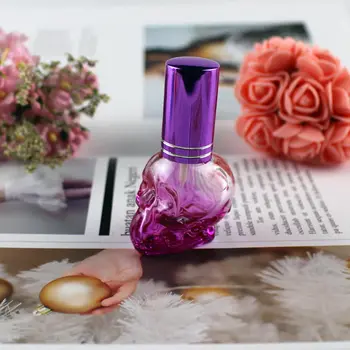 8ml 3D Skullcandy Design Stekleničke Parfuma Mini Prenosni Potovanja se lahko ponovno polnijo Parfum Razpršilo Spray Steklenico Za Vonj Črpalka Primeru Prazno